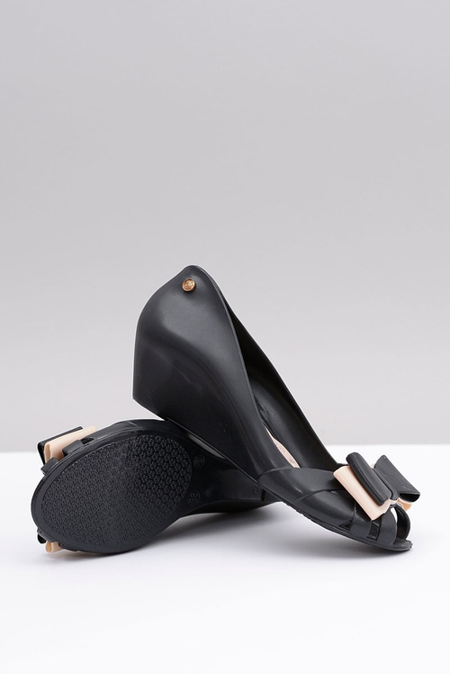 Lu boo čierne gumové baleríny na lek