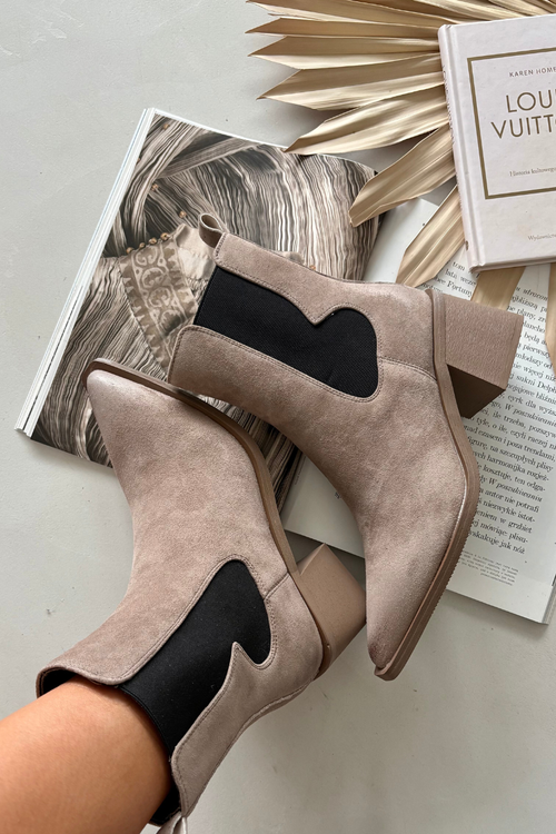 Kožené semišové dámske členkové topánky na podpätku s podšívkou Artiker 57C0045 béžové