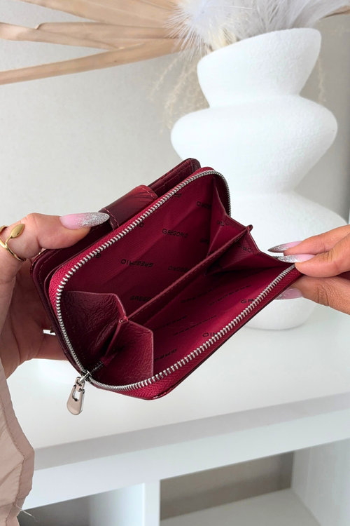 Lakovaný dámský peněženka s malými červenými detaily Luretta