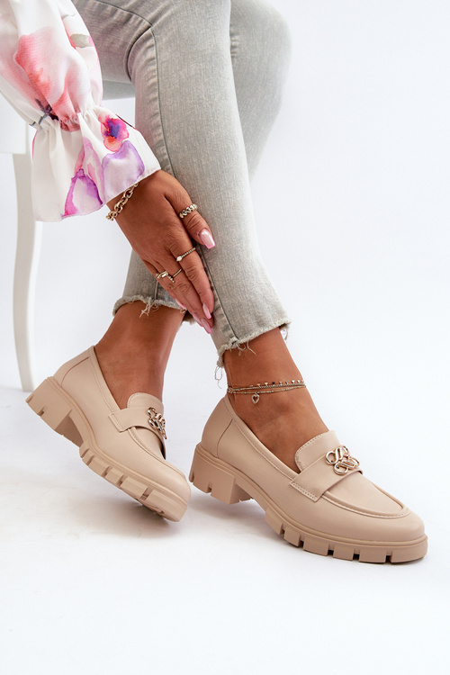 Elegantné dámske mokasíny s zlatou ozdobou béžové Tosisa