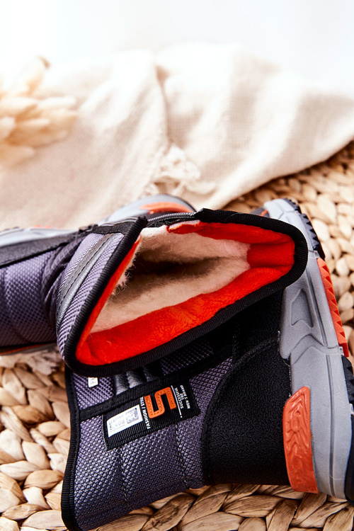 Detský izolovaný vysoký snehový topánky Black Leoth