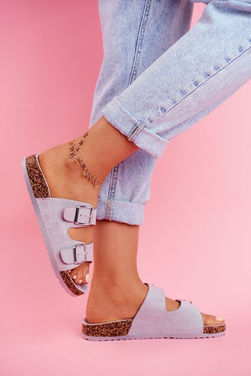 Dopravné zápchy žien s prackami, šedý senátor