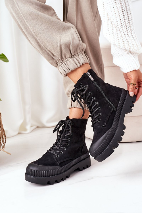 Semišové topánky na čiernej