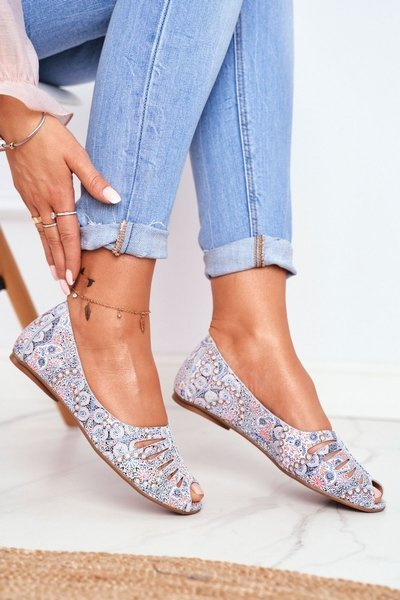 Dámsky balerinas Maciejka kožená biela a modrá so vzormi 03497-13