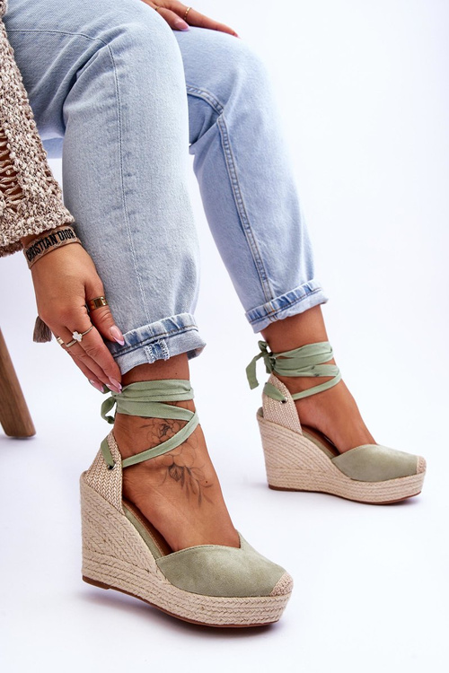 Dámske zviazané sandále na zelených klinách Bethany