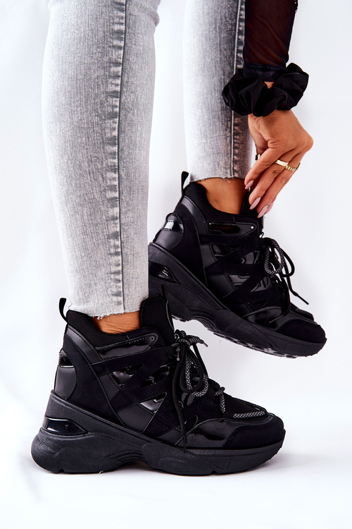 Čierne kliny kliny športových klinov