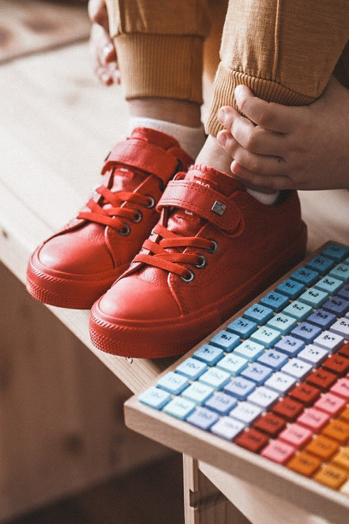 Veľká hviezda EE374036 Red Leather Sneakers