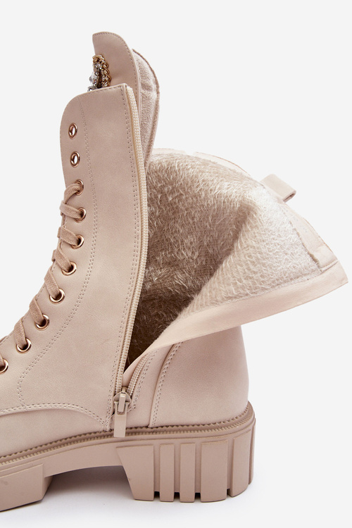 Pracovníci z kožených čižiem s šperkami béžový marx