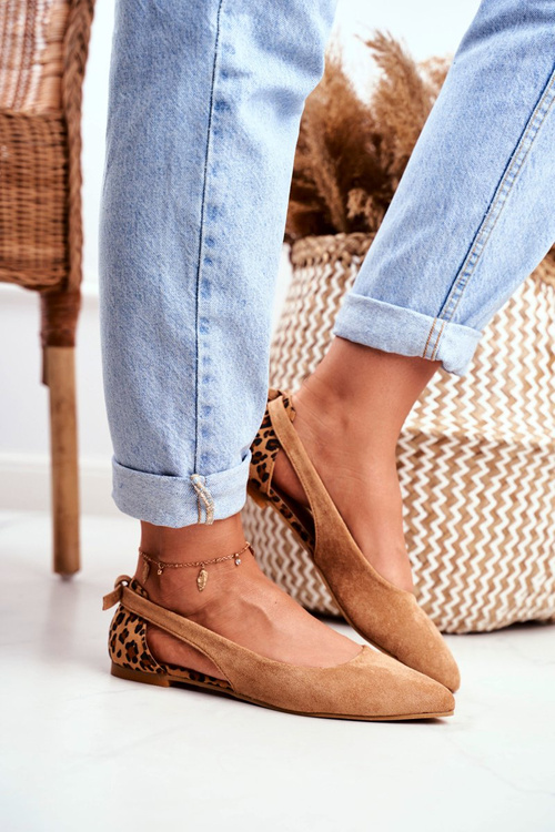 Lu Boo Ballerinas v Spitz Suede Camel Better