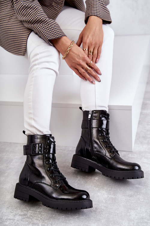 Dámské šněrovací Lakovane boty na plochém podpatku černé Firmina