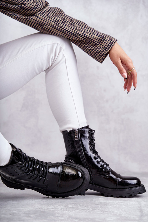 Maľované topánky s cvočkami čierna palmra