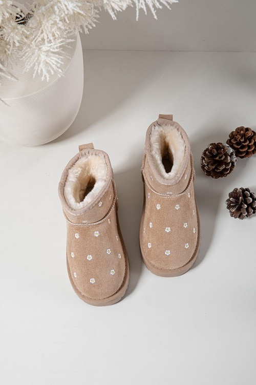 Dětské sněhule ozdobené květinkami béžové Gracina