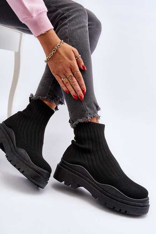 Černé dámské boty s masivní podrážkou Elipara