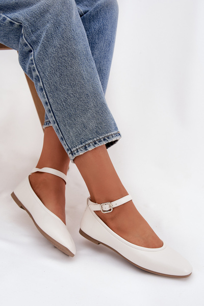 Dámské baleríny s řemínkem a sponou bílé Janelor