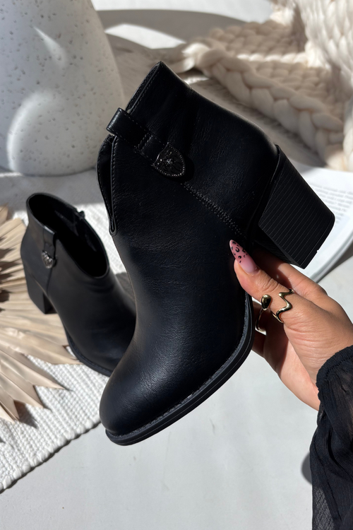 Zateplené dámske členkové topánky na opätku z ekokůže čierne Talienne