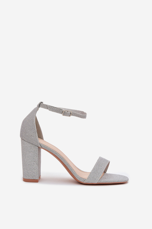 Lesklé Dámske Sandále Na Opätku Strieborné Kavina