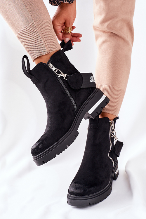 Izolované topánky s čiernym zipsom Cortona