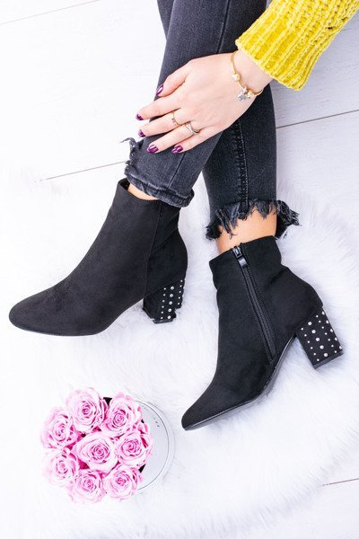 Teplé dámske topánky na stĺpiku Čierny Jokasta