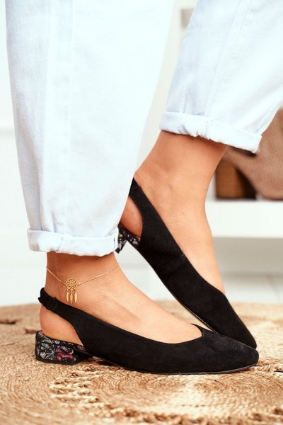 Maciejka Black Ballerinas 04482-01