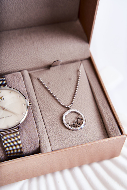 Sledujte a šperky súpravy GG Luxe Silver