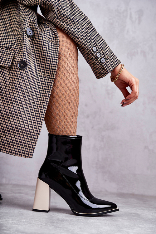 Dámské kozačky na robustních podpatcích černo-bílá Bernhild