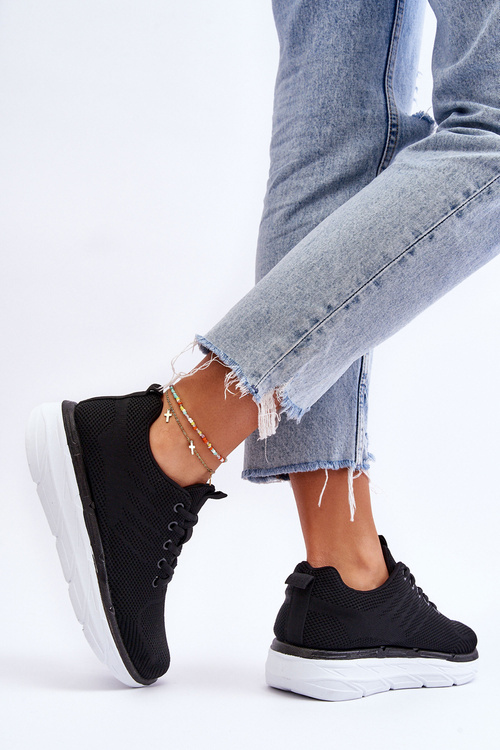 Dámsky čierny lavarone priviazal športové topánky