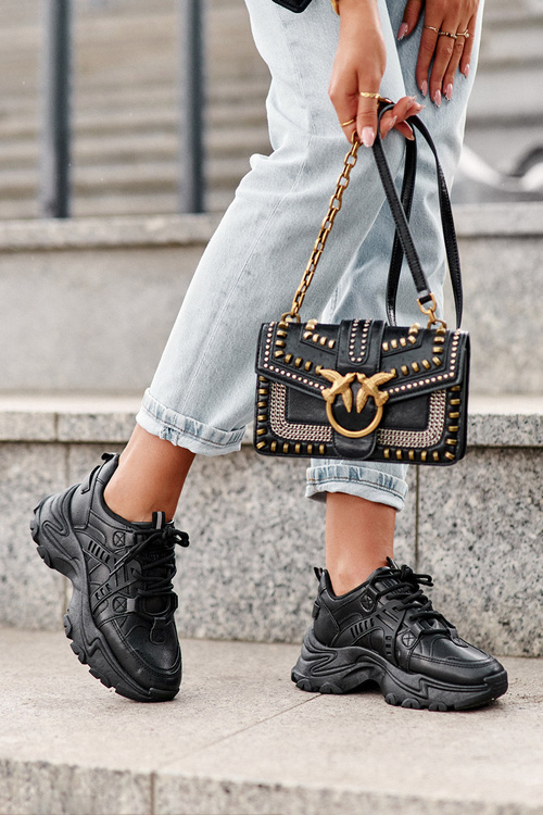 Masívne ženské športové topánky Čierne Terderus