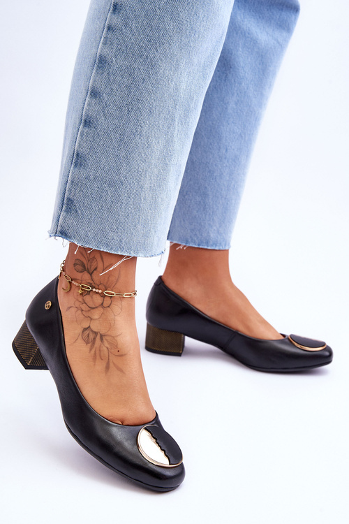 Kožené čerpadlá s nízkym podpätkom Maciejka 05960-01 Čierna