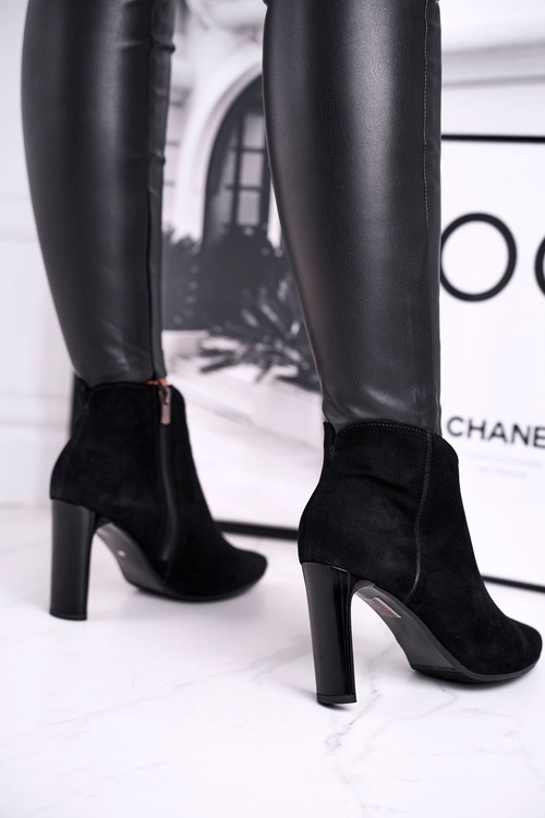 Dámské kotníkové boty na podpatku semišové Laura Messi Černé 2200