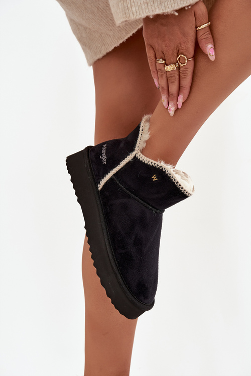 Dámske snehule na platforme Wrangler 20253093.25Y Čierne