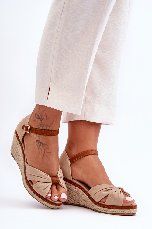 Sandály Na Koturnu Bežové Artista