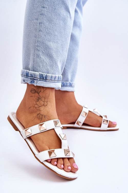 Ženské žabky s veľkými cvočkami biele Mercure