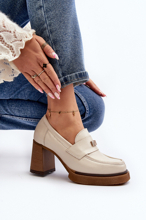 Kožené boty na sloupu se zlatým zdobením světle béžová Mikeyla