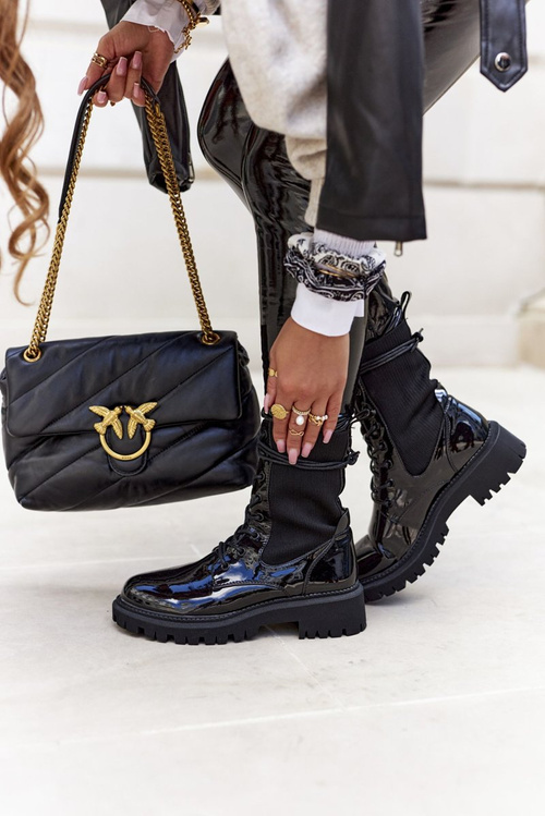 Dámské Kotníkové Ploché Workery Lakované Boty Cerne Maxine