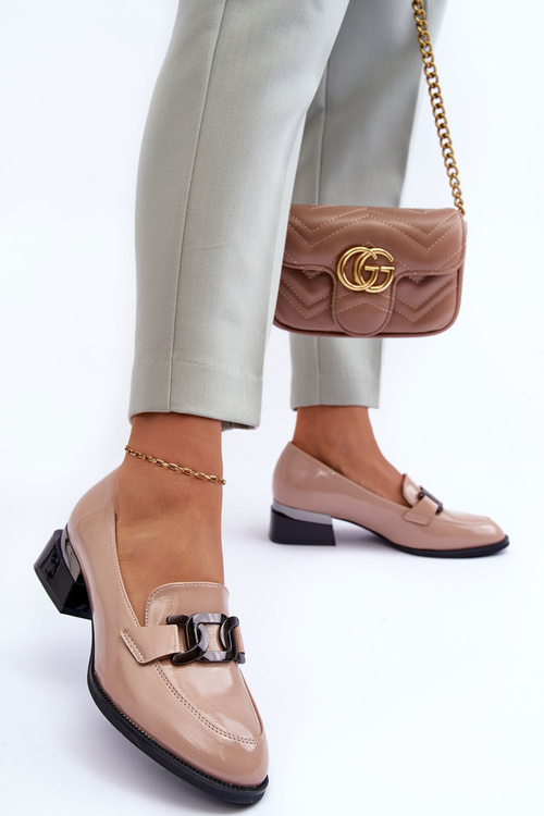 Lakované polobotky mokasíny na podpatku bežové Sakina