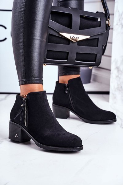 Ženské topánky na post teplej čiernej blanche