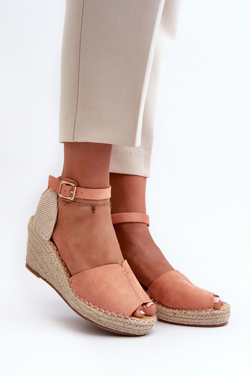 Pohodlné dámské sandály na klínu Světle růžová Dellia