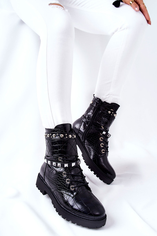 Zohriate topánky s cvočkami čierna nepovle