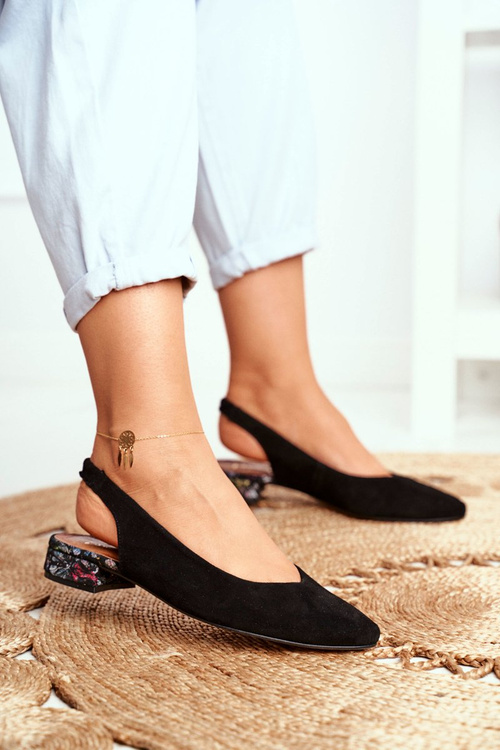 Maciejka Black Ballerinas 04482-01