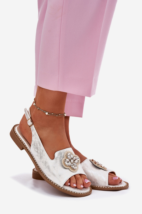 Dámské Sandály Na Ploché Podpatky S Dekorativním Detaily S.Barski KV51-080 Stříbrné