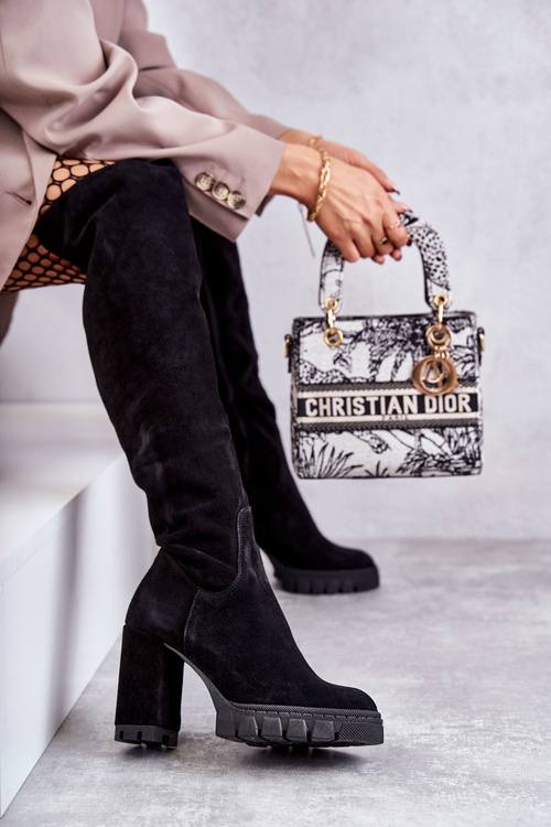 Módní semišové vysoké kozačky černé Estrela