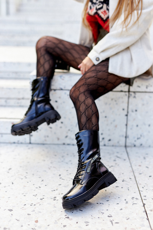 Traperky Lakované TR747 Černé