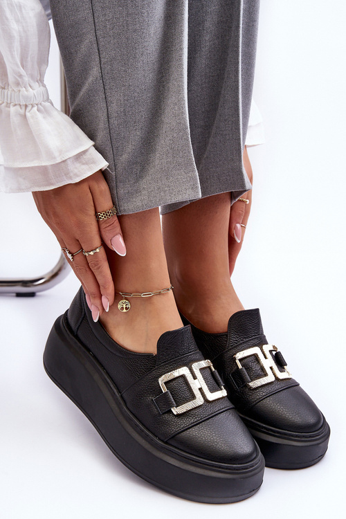 Dámske kožené topánky na platforme Czarne Lewski 3398/2