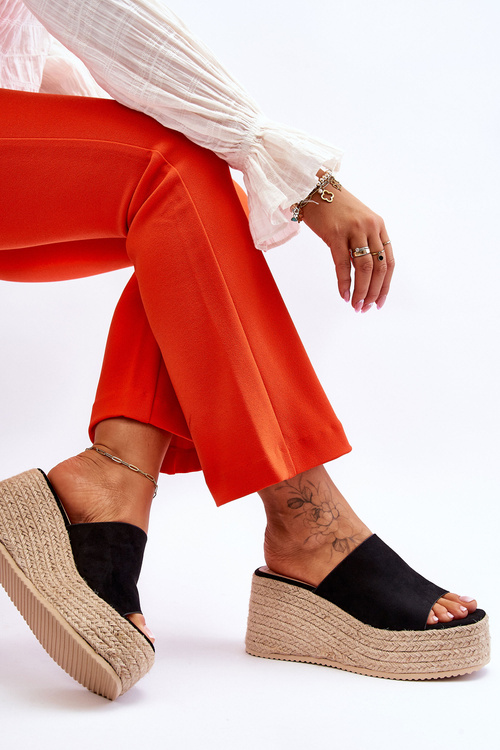 Dámské pantofle na klínu a platformě černé Ysabel