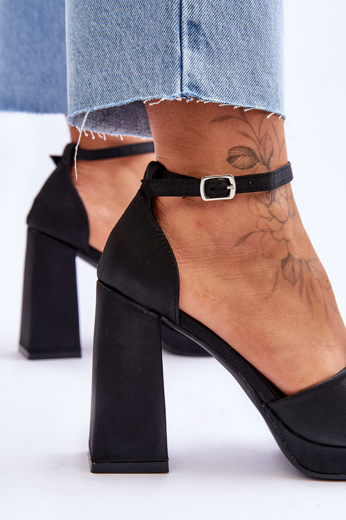 Saténové Sandály Na Robustních Podpatcích Černá Eternity