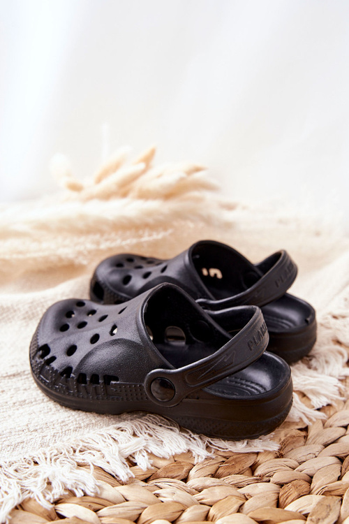 Detský domáci flip -flops čierne Kroks