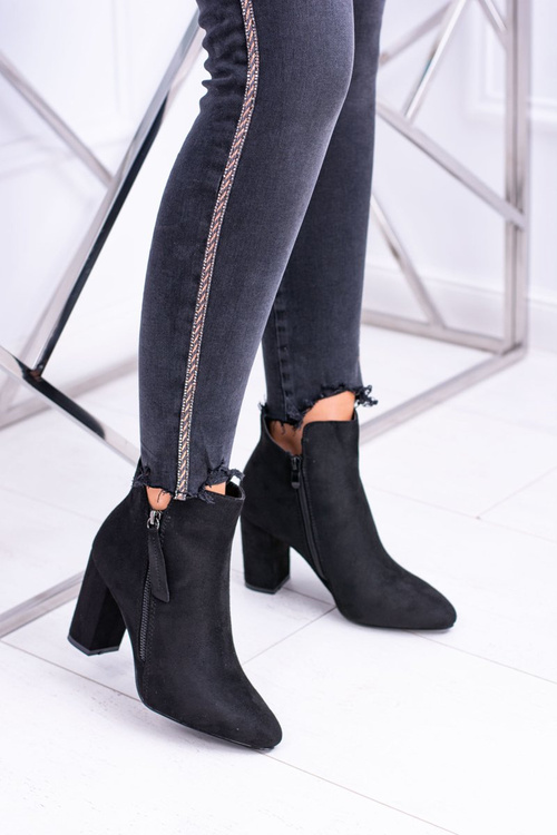 Dámske čierne topánky na egida Suede Post