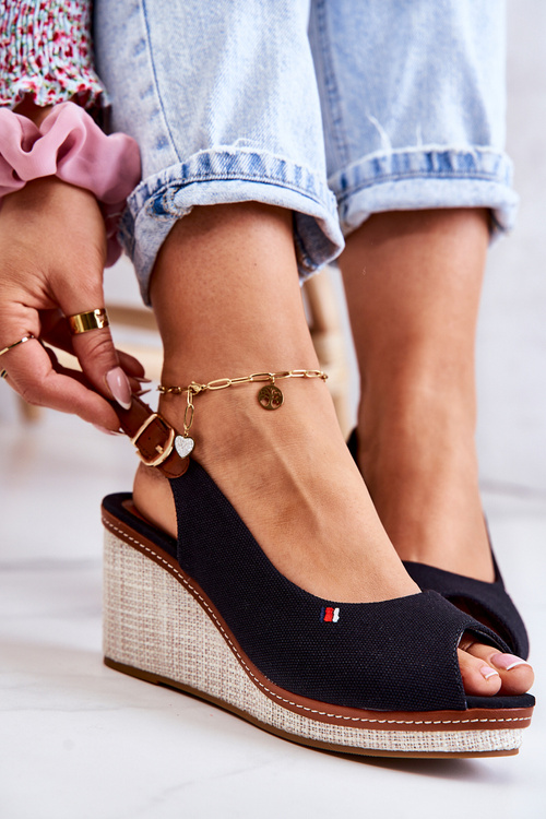 Dámske pohodlné klinové sandále Čierne Tallas