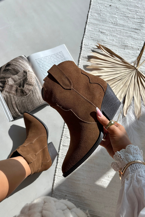 Nazouvací dámské kovbojky z přírodního semiše camel Beretta