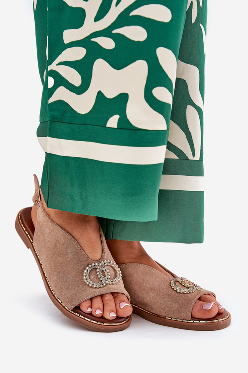 Dámské Sandály S Dekorací Na Plochém Podpatku Eko Semišové Tmavě Béžové Ralisses